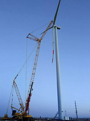 東方風電實現技術突破 首臺120米柔性塔筒機組成功吊裝，引領風電服務新高度